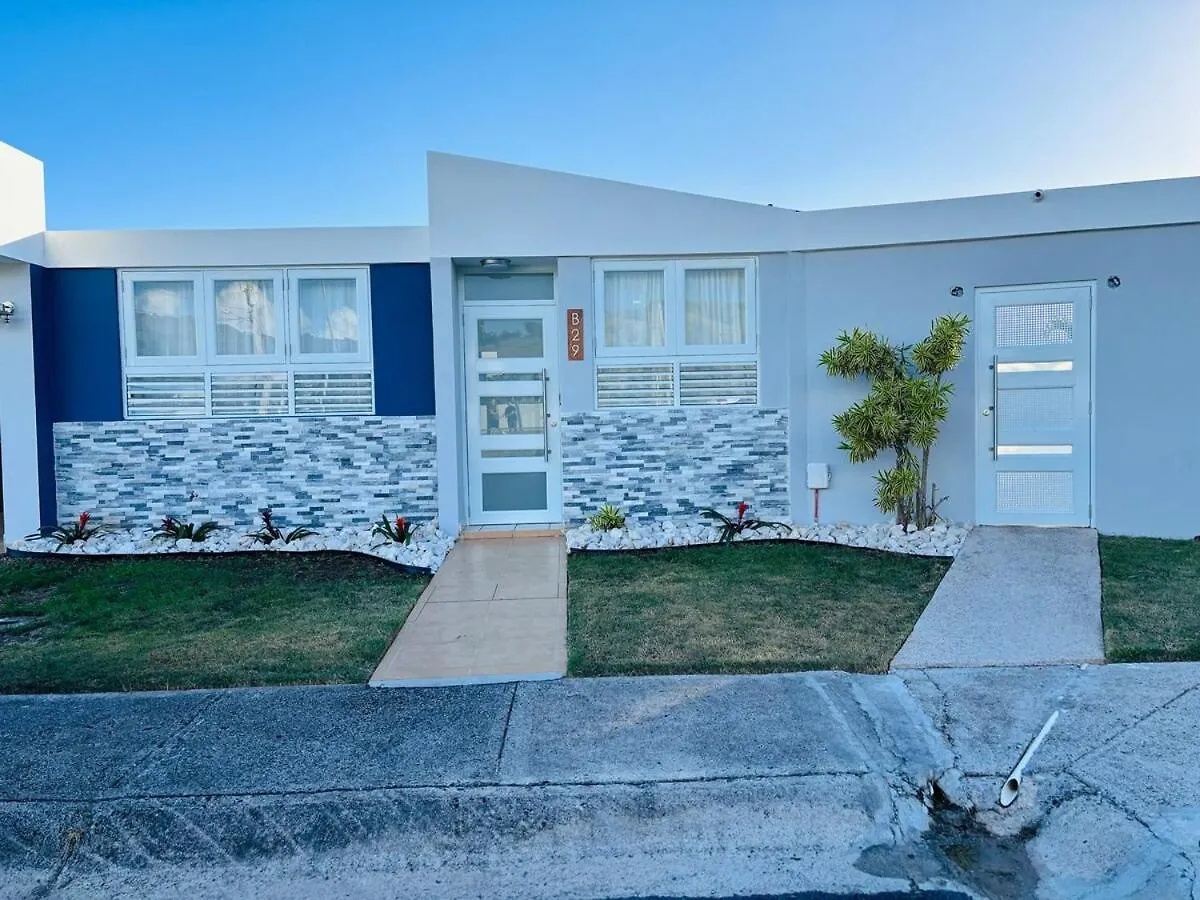 Nyaraló Beautiful And Large With Private Pool With Solar Panels Villa Coamo